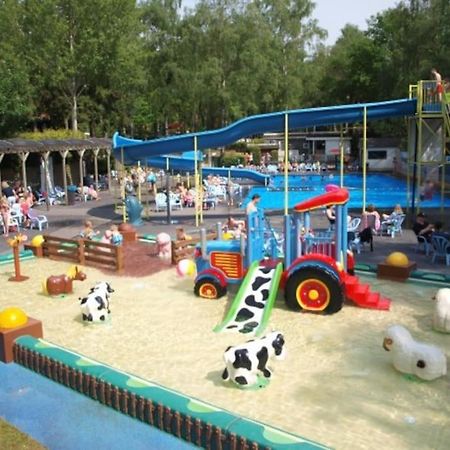 Te Huur: Leuke 4-Persoons Stacaravan Op Top Locatie! Hoenderloo Extérieur photo
