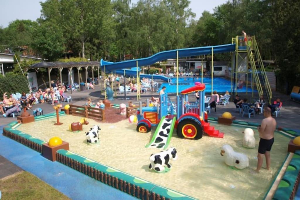 Te Huur: Leuke 4-Persoons Stacaravan Op Top Locatie! Hoenderloo Extérieur photo
